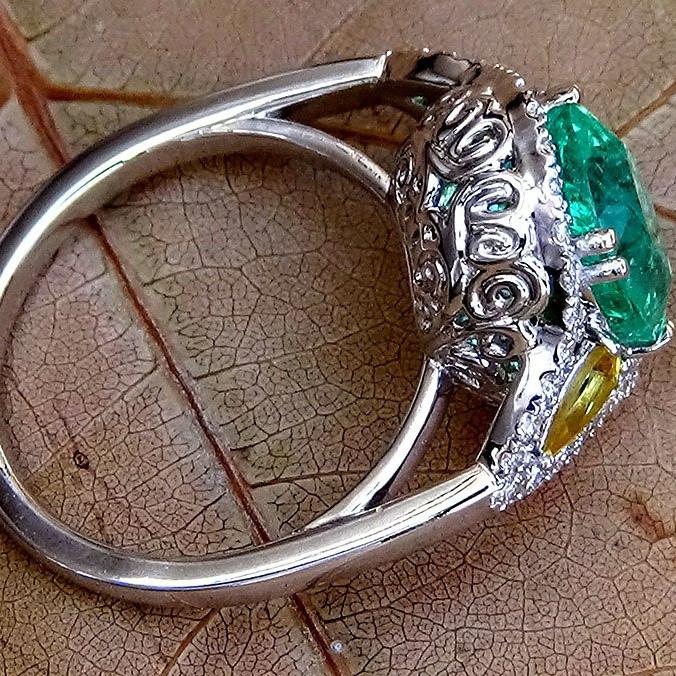 Emerald ring 14k - Shilat