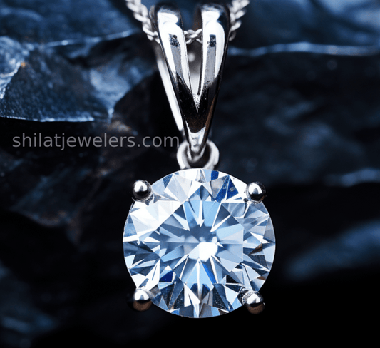Artificial diamond pendant necklace 2ct