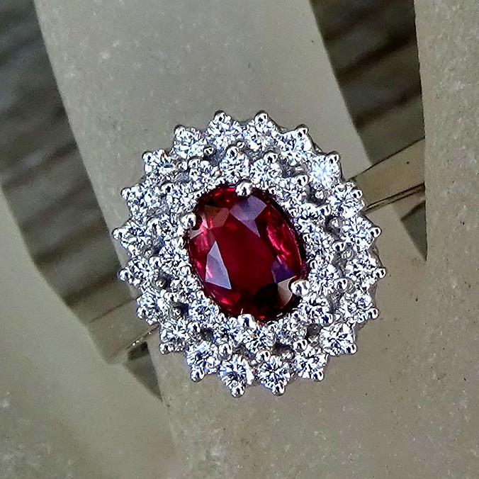 Red Ruby and diamond ring - Shilat