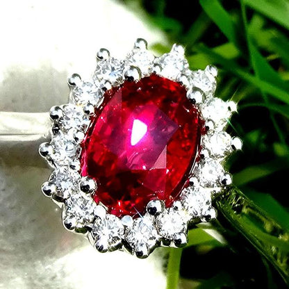  Red Ruby and diamond ring  - Shilat