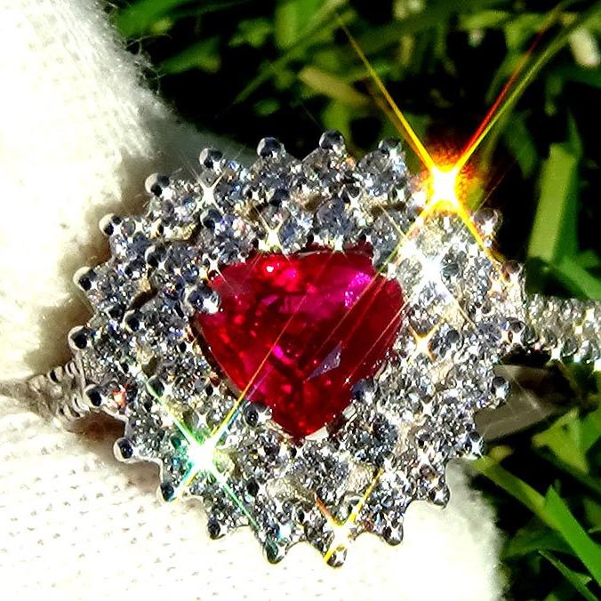 Natural Red Ruby diamond ring 18kt- Shilat