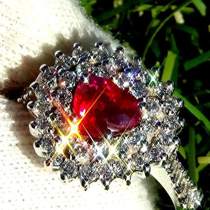 Natural Red Ruby and diamond ring in 18 kt- Shilat