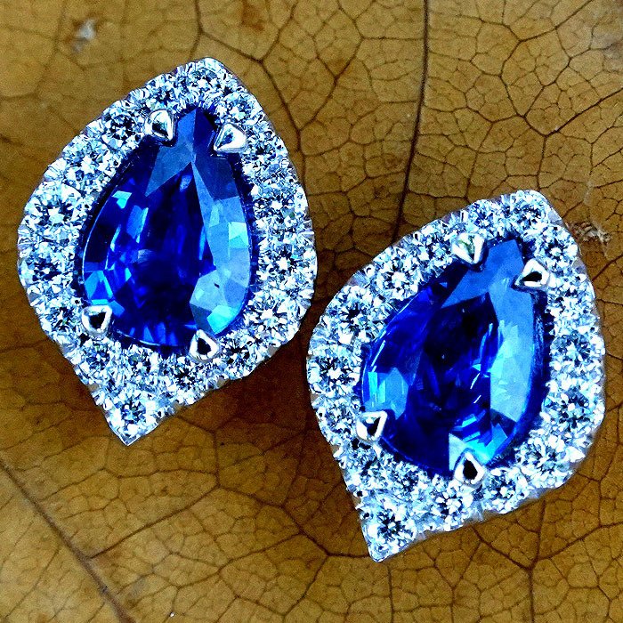 blue sapphire and accent diamonds stud earrings - Shilat