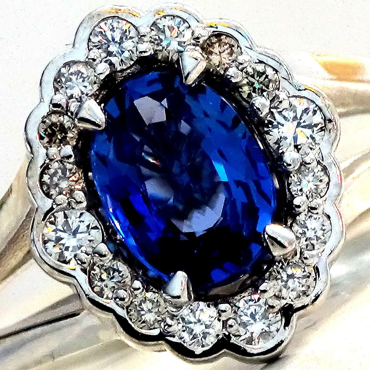 blue sapphire and diamond 14kt gold ring - Shilat