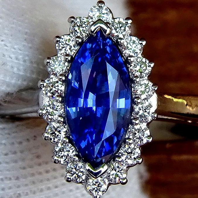 blue sapphire and diamond ring - Shilat