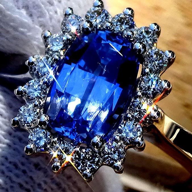  blue sapphire and diamond ring - Shilat