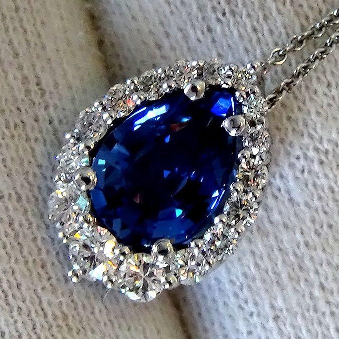 sapphire and diamond 14kt pendant - Shilat