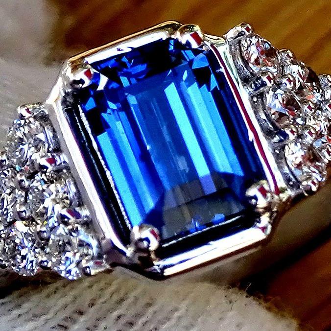 blue sapphire diamond 18kt ring - Shilat