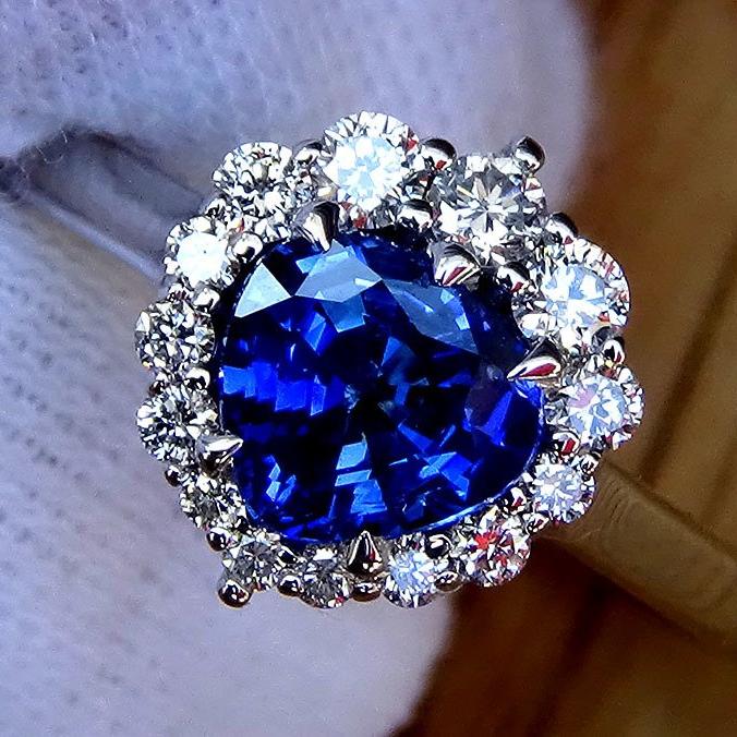  blue sapphire and diamond ring - Shilat 