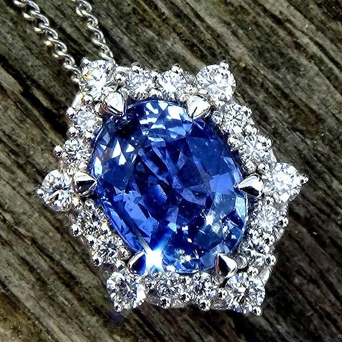 Oval Sapphire and natural diamonds Necklace - Shilat