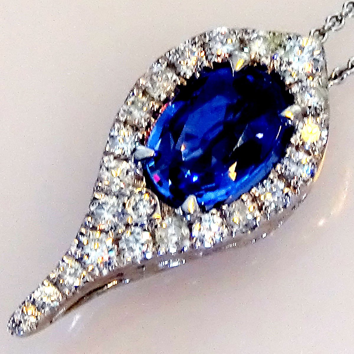 sapphire and diamond 14kt pendant - Shilat