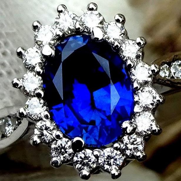 Royal blue sapphire diamond gold ring - Shilat