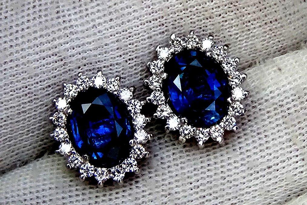 blue sapphire diamond stud earrings 18kt - Shilat