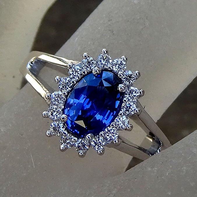 blue sapphire diamond 18kt ring - Shilat