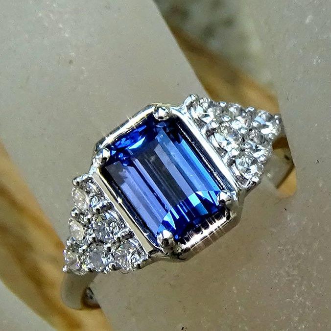  sapphire 18kt ring - Shilat