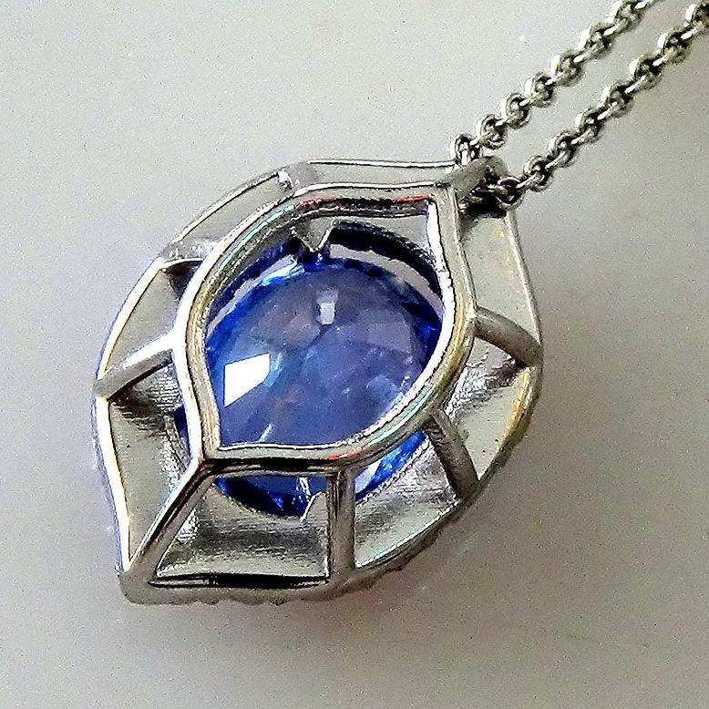 oval cut sapphire 14kt pendant - Shilat