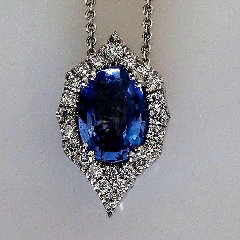 blue oval cut sapphire diamond pendant - Shilat