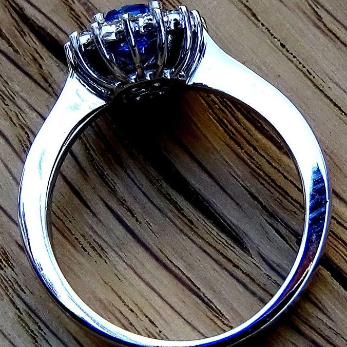 sapphire ring - Shilat