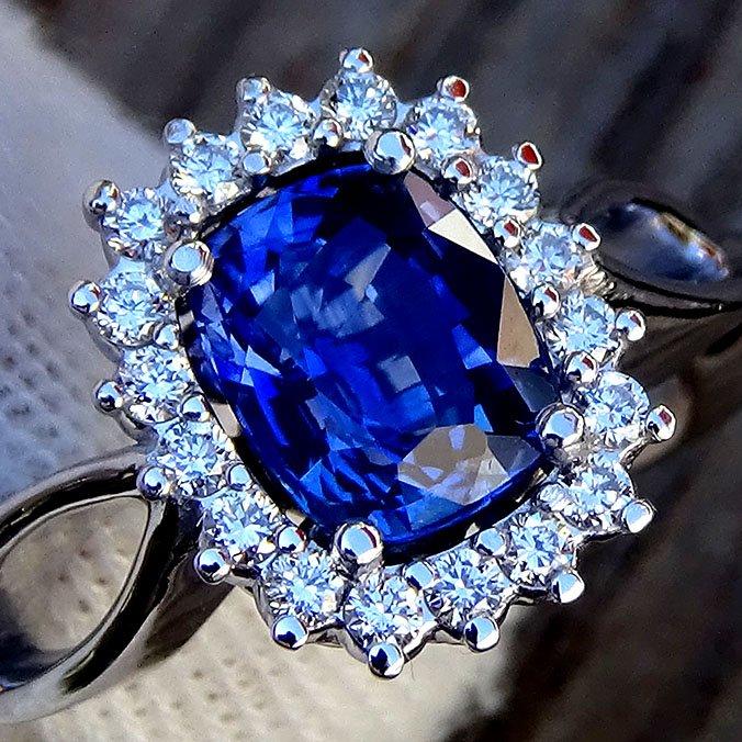 blue sapphire ring 18k - Shilat