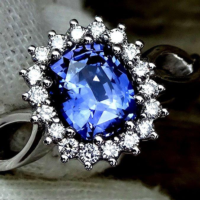 natural blue sapphire and diamond 18kt gold ring - Shilat