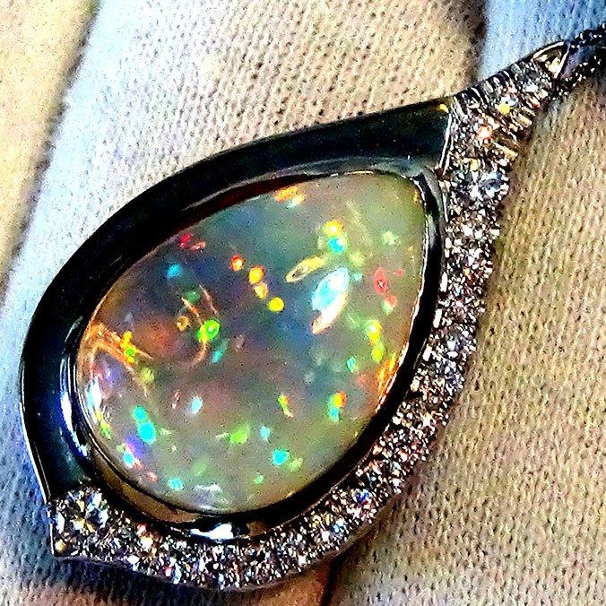 opal diamond 14kt pendant - Shilat