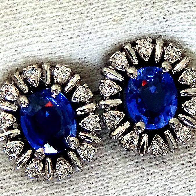  sapphire and accent diamonds 14kt stud earrings  - Shilat