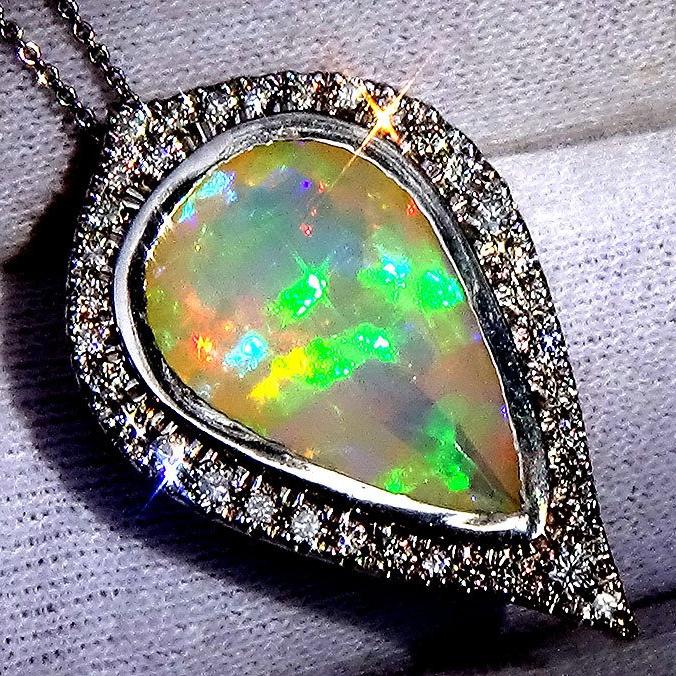 opal diamond 14kt pendant - Shilat