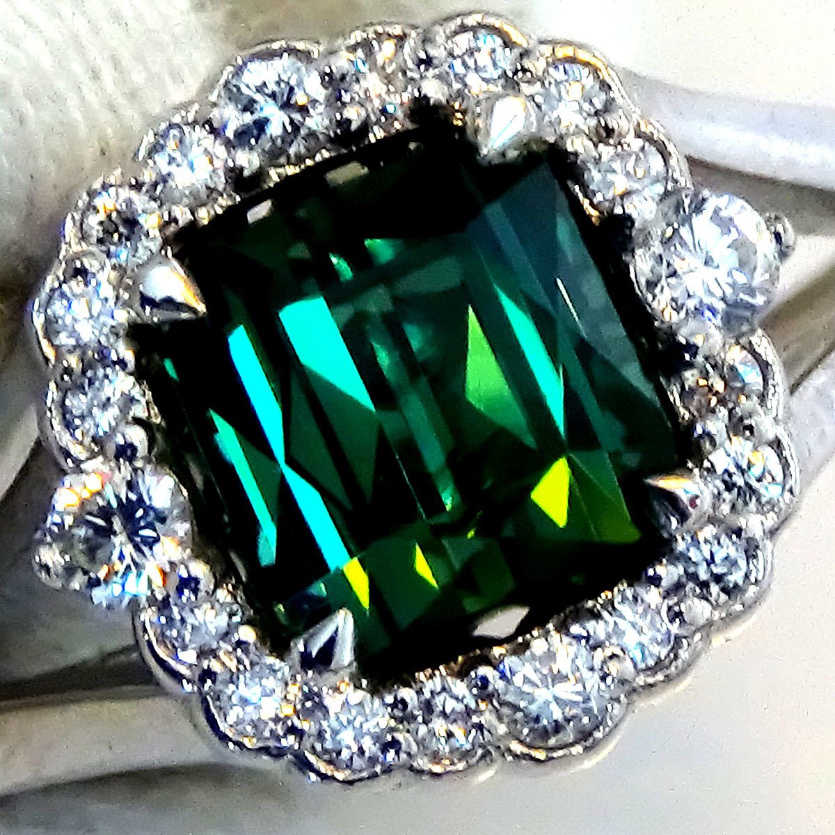 Green Tourmaline diamonds ring - Shilat