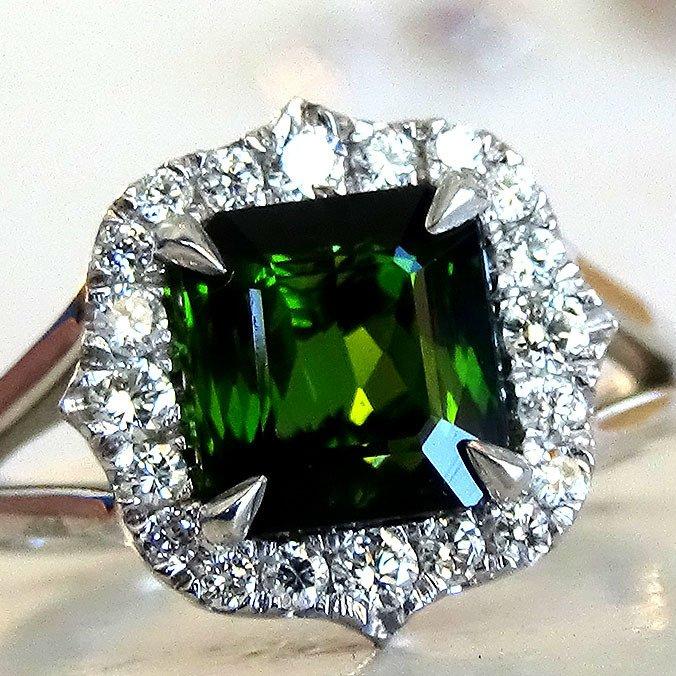 14k green tourmaline ring